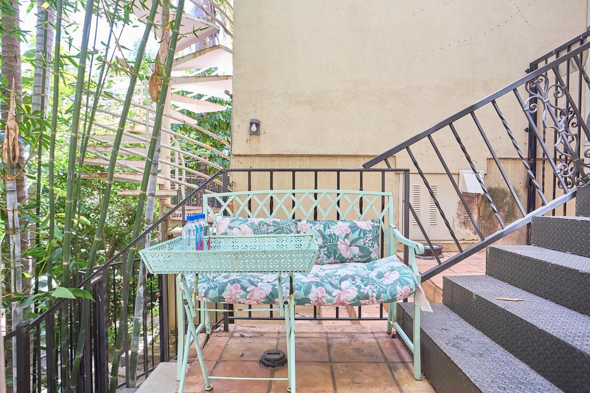 Beverly Hills Spanish Los Angeles Exterior photo
